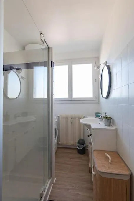 Cabana & Grand Appartement Cosy - Parking & Balcon Villefranche-sur-Saone 0*,
